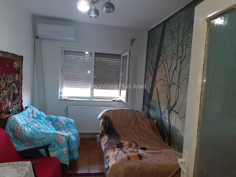 Vanzare Apartament 4 camere zona centrala Tudor Vladimirescu - 8
