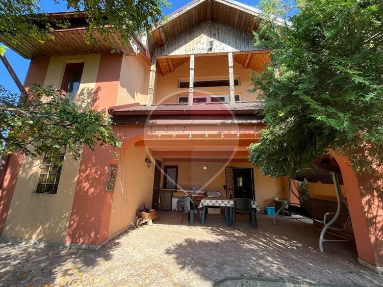 Casă P+1 cu teren 2.800 mp în Butimanu