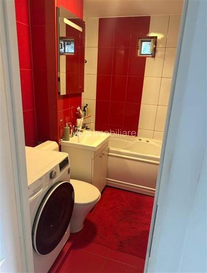Decomandat renovat complet - 4