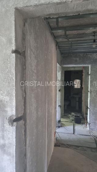 Apartament 4 camere. Etaj 1. Cu parcare. Aleea Dolina - 6