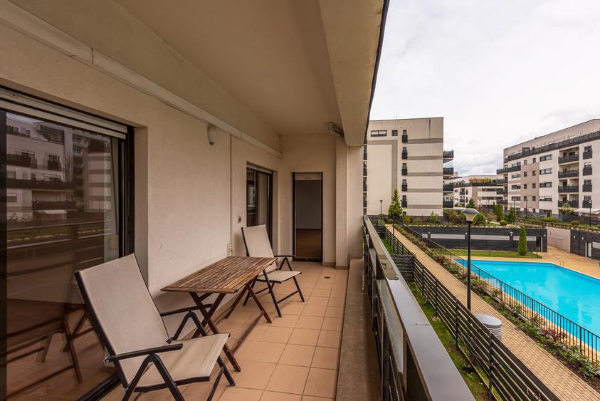 Apartament 3 camere cu vedere spre piscina, Baneasa Natura Residence