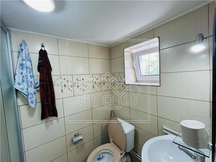Casa individuala, teren mare, 260 mp utili, Sura Mica - 24
