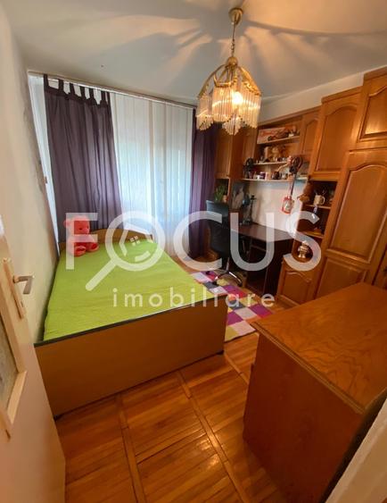 Vand apartament 3 camere decomandat 2 bai