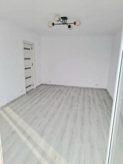 Titan-Salajan-Garsoniera -renovata-bloc mixt