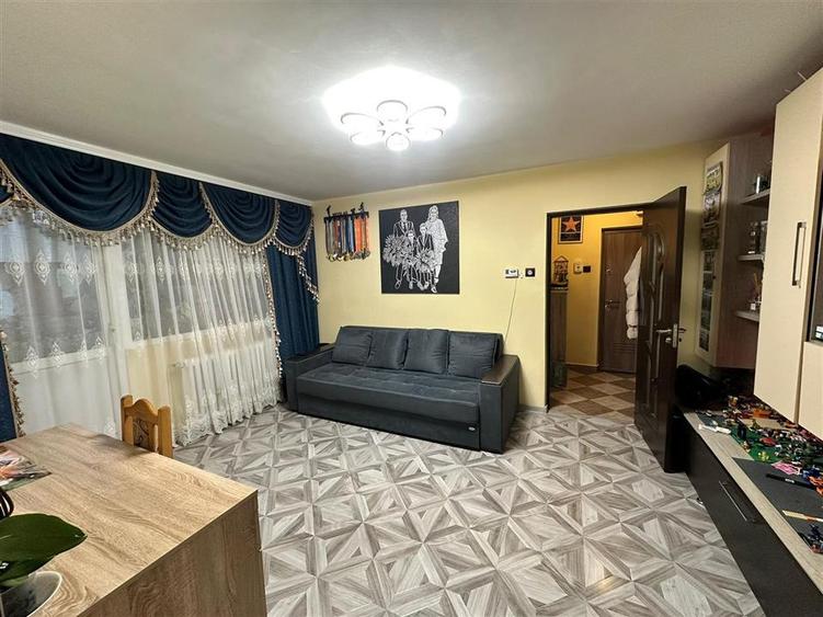 Apartament 2 camere semidecomandat, Podu Ros - Podu de Piatra