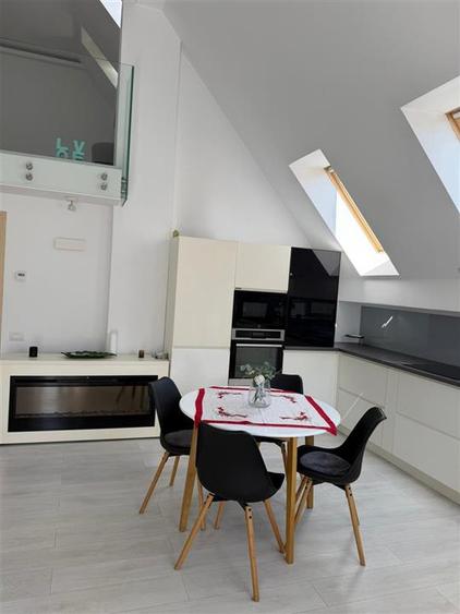 Apartament 3 Camere, Tractorul-Coresi