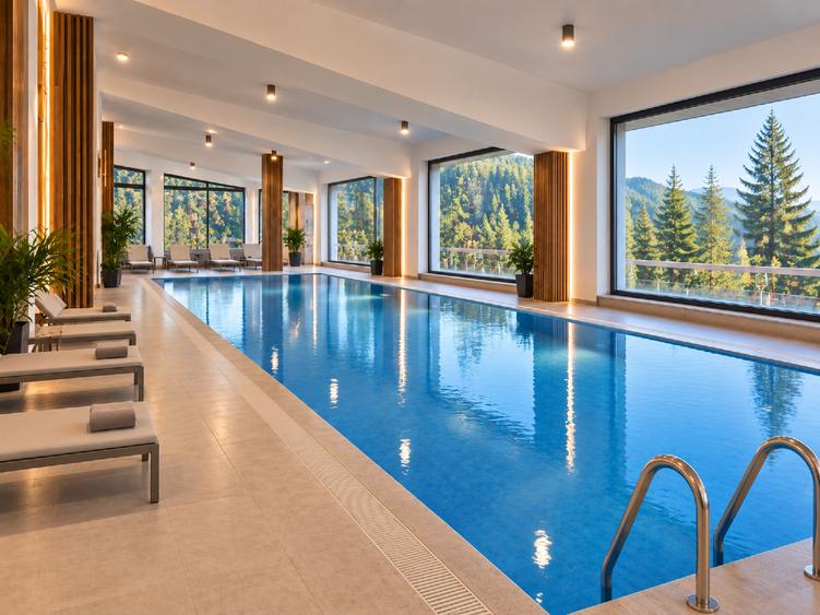 HOTEL DE ÎNCHIRIAT OPORTUNITATE EXCELENTĂ DE AFACERI!