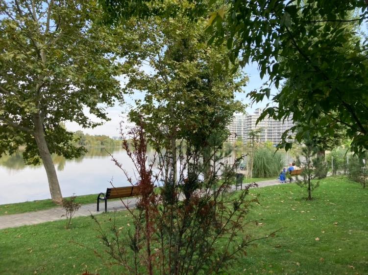 APARTAMENT 4 CAMERE DECOMADAT PARC LAC FABRICA DE GHEATA.PLUMBUIATA