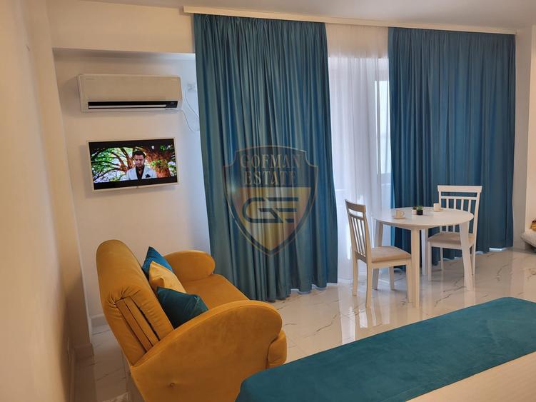 Studio Mamaia Tenis Club, 33mp, et 5/8 lift, vedere la lac, gaze, A/C term lung