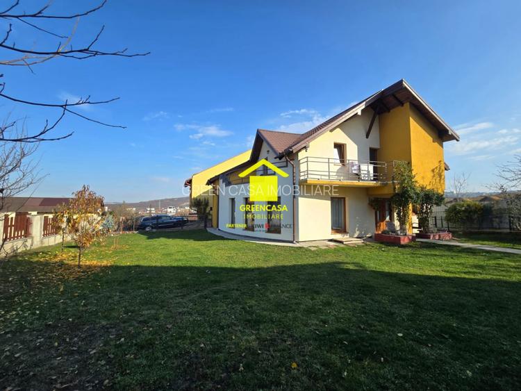 Casă deosebită, 234mp utili, 500mp teren liber, zona Borhanci
