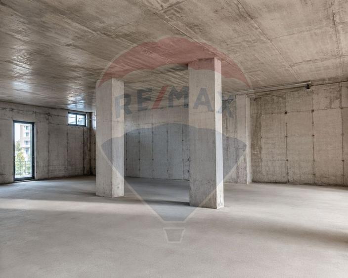 Spațiu comercial / birouri de vânzare (336mp)– zona centrală