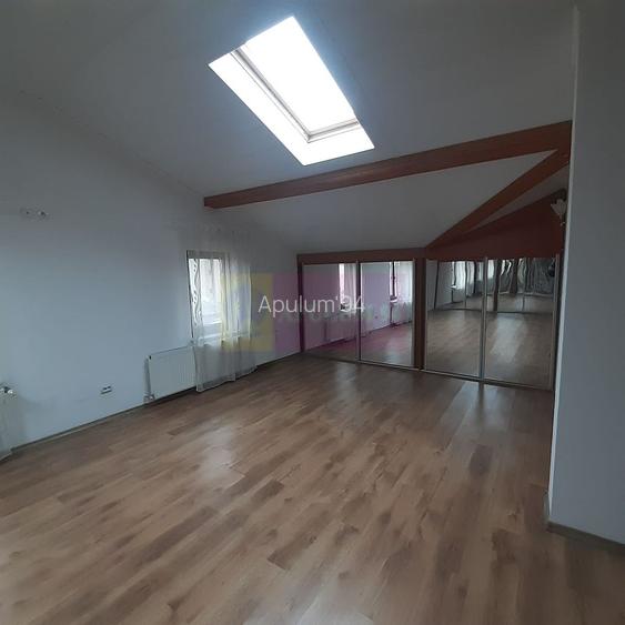 Două vile tip duplex de închiriat - zona Antiaeriană - 7