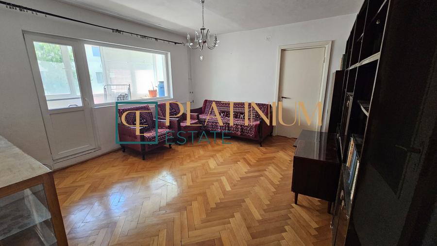 P4618 Apartament semidecomandat cu 3 camere in zona Soarelui