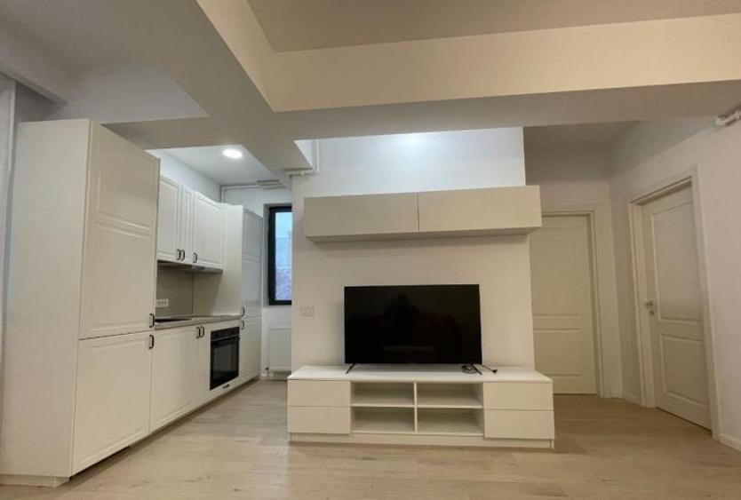 Apartament 3 camere Herastrau centrala proprie si parcare inclusa