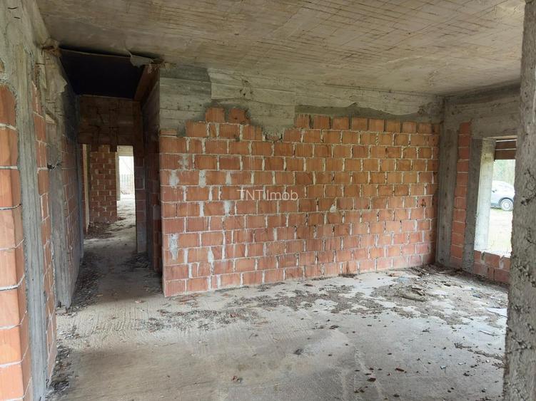 Vila Individuala S+P+1+M cu Teren 1000mp langa Padure - Balotesti - 32