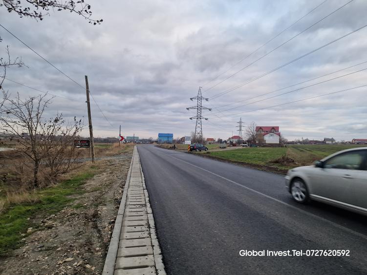 Corbu- Teren 2500mp la intrare in localitate pe dreapta