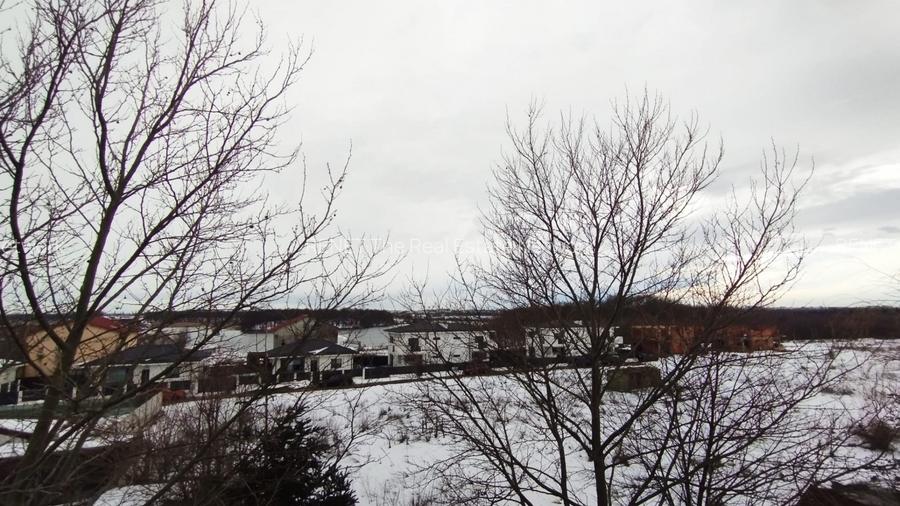 Vila Cernica langa lac - 438000 Euro negociabil - 23