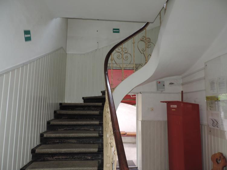 SE VINDE SEDIUL APASERV ROMAN