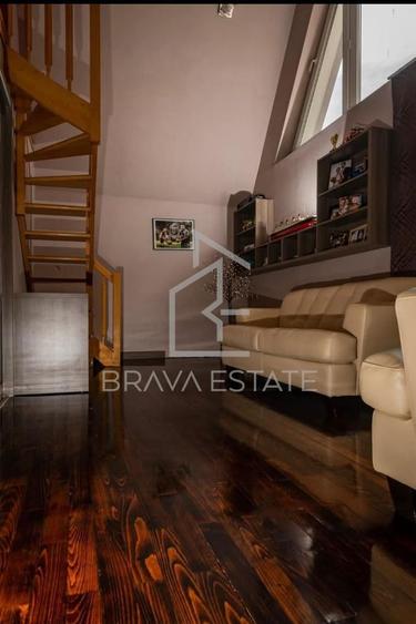 Casă de vânzare, 250 mp, 7 camere, zona Iris