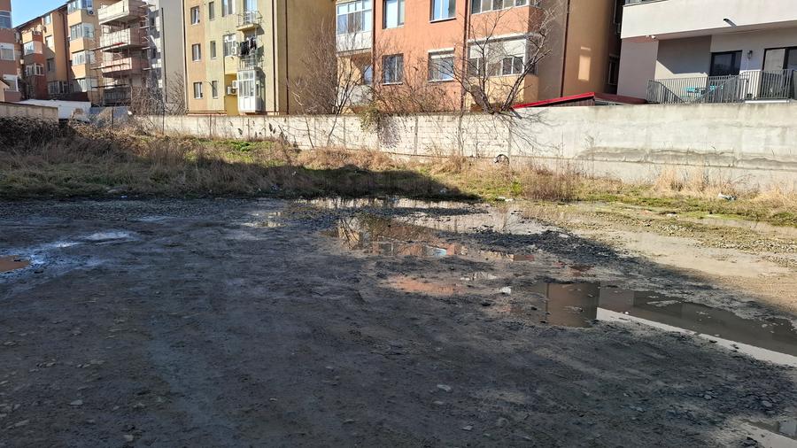 Zona Kamsas - teren intravilan 840 mp /deschidere 36