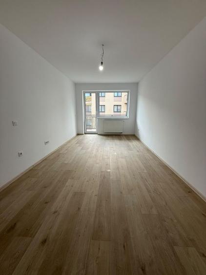 Apartament 3 camere etaj 2/3
