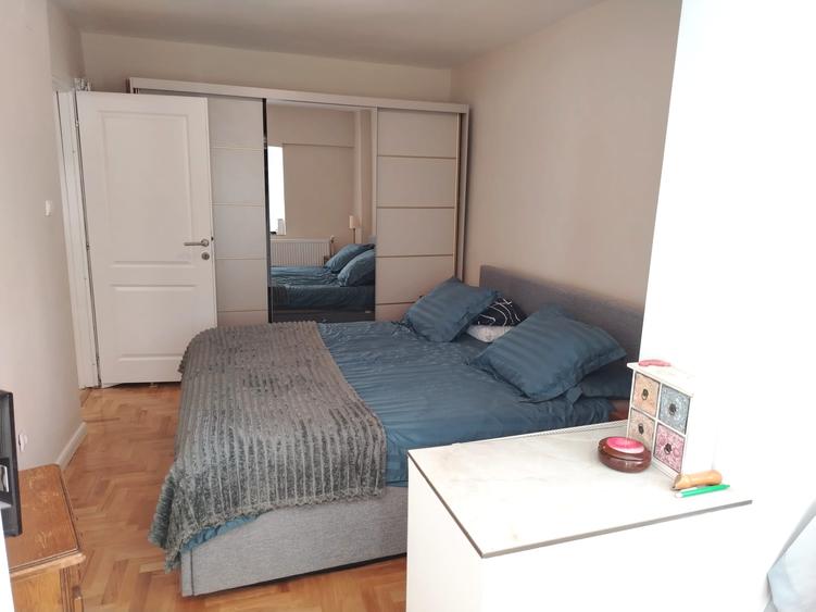 Apartament 4 camere Central finisat mobilat utilat 129900eur neg