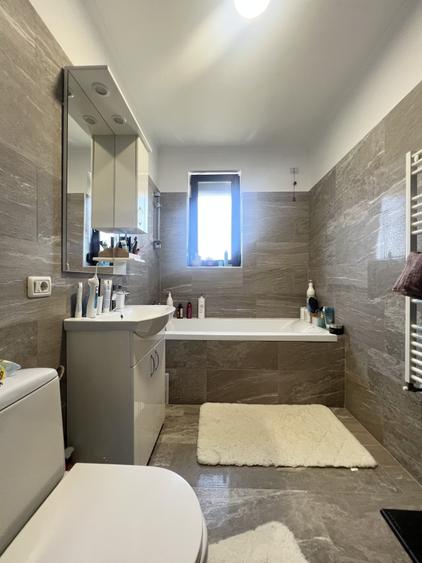 Penthouse 3 camere, 70 mp utili, 1 balcoan + Terasa 10 mp - Giroc