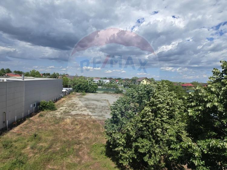 De Vânzare Clădire de Birouri 1.769 mp cu Teren 3.728 mp DN4 - 35