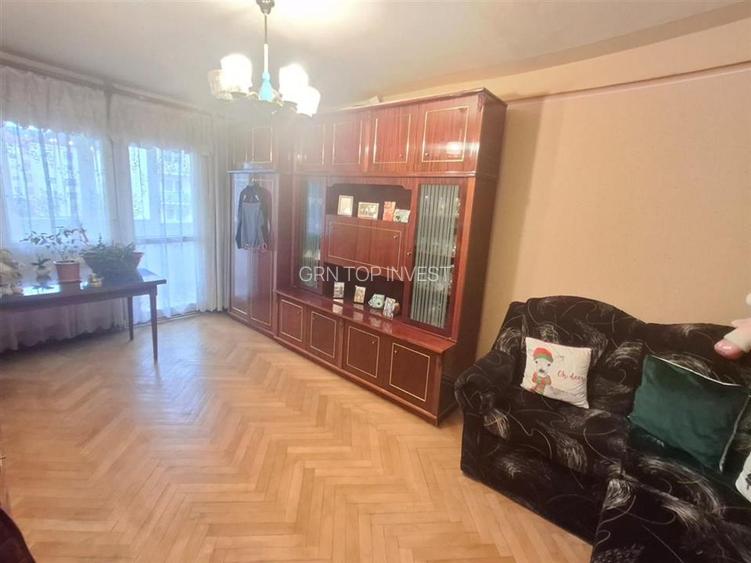 Apartament 3 camere decomandat 2 balcoane zona Calea Poplacii - 2