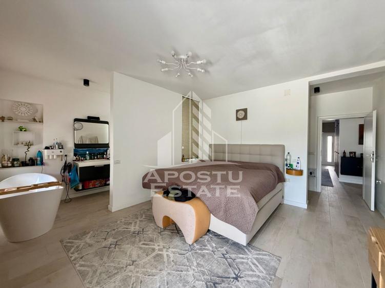 Casa individuala de lux, cu piscina, de vanzare, zona Lunei Timisoara