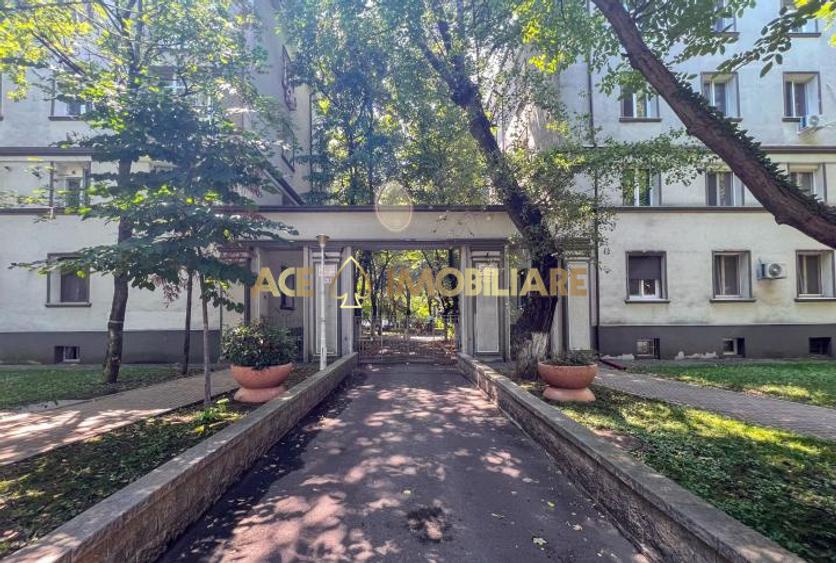 2 Camere de inchiriat | Berceni | Metrou | Parcare | Centrala | Pet Fr