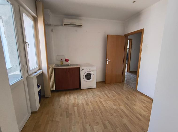 Apartament 4 camere Romana- Lascar Catargiu- stradal
