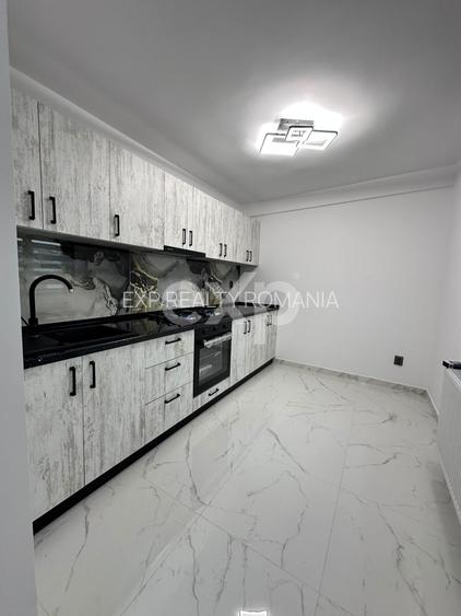 Apartament de vânzare – 3 camere , Micro 8 ,et 1 - 9