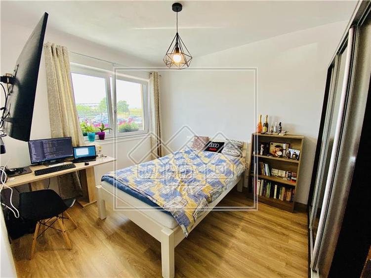 Ap. cu 3 camere cu gradina, situat in zona Calea Surii Mici