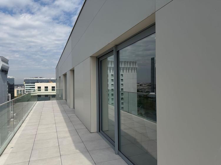Penthouse Duplex Spectaculos de Închiriat  | Aviatiei Promenada