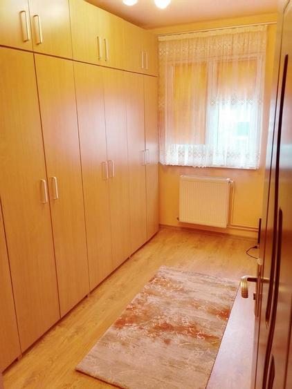 Apartament cu 3 camere de inchiriat zona Mihai Viteazu