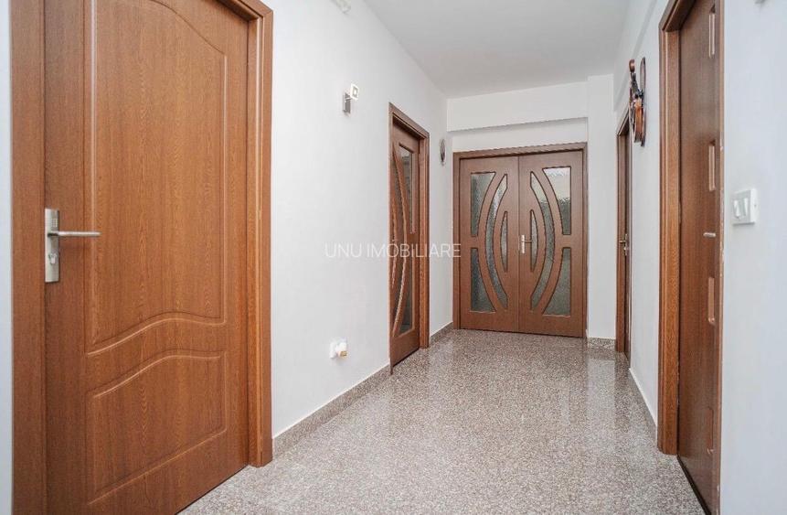 3 camere D- complex Cristal - etaj 3- 100 mp-  Pacurari -Rediu-168000 euro - 7