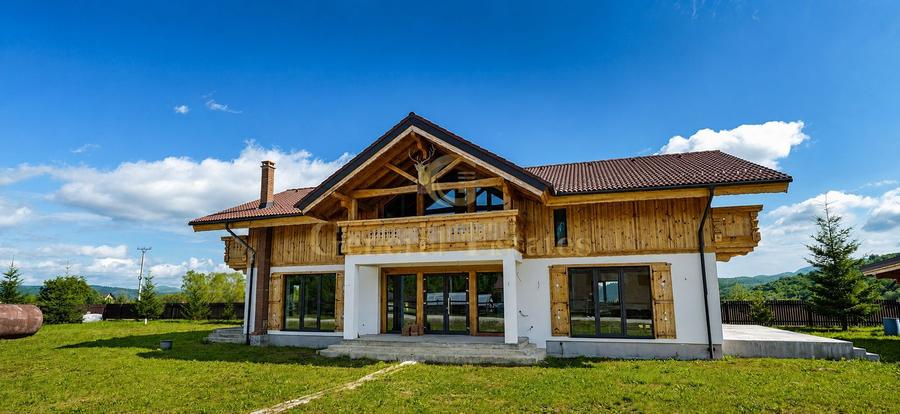 Domeniu de excepție cu lac privat și piscină interioară | Râșnov