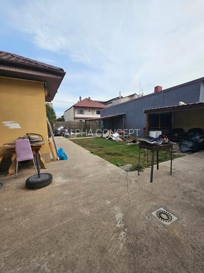 CASĂ RENOVATĂ ȘI MOBILATĂ | 300 MP - KM 4 - 10