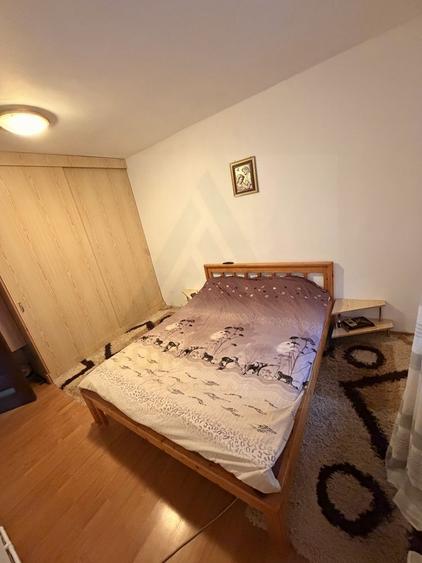 Apartament 4 camere 75 mp cu balcon si pivnita pe b-dul Mihai Viteazu