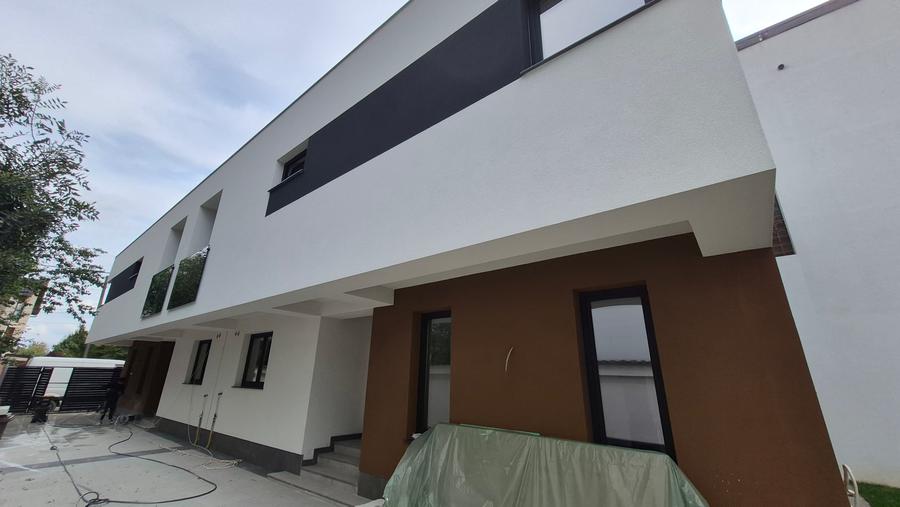 VILA SUPERBA CU 5 CAMERE AMPLASATA IDEAL