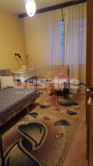 APARTAMENT 3 CAMERE DECOMANDAT