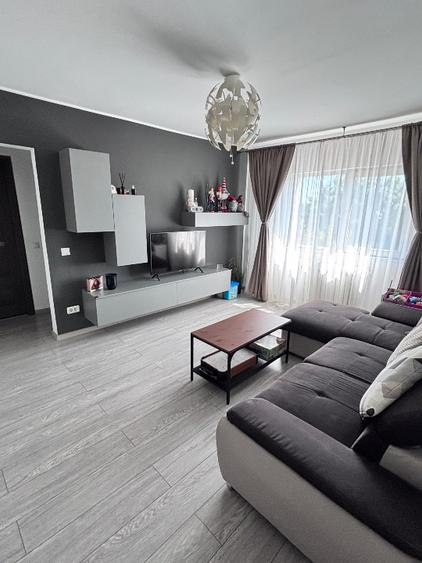 Apartament de inchiriat pe termen lung, cu 2 camere