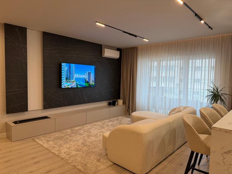 Apartament cu vedere la lac în GranVia Lake,mobilat complet,parcare inclusă