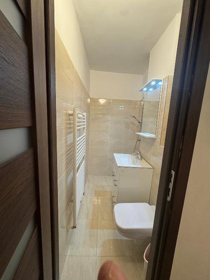 Apartament 4 camere, 80 mp, zonă centrală, garaj + boxa 20 mp 150.000 EUR