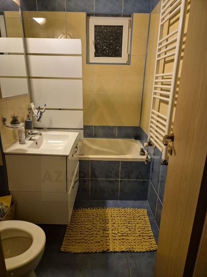 Apartament 3 camere 65 mp utili bucatarie inchisa pivnita Vasile Aaron