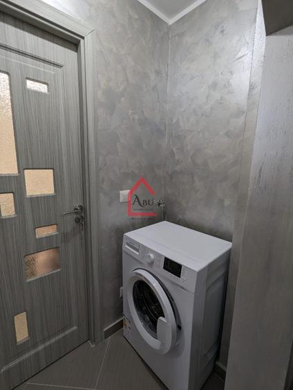 Apartament cu 3 camere, Renovat, Totul nou