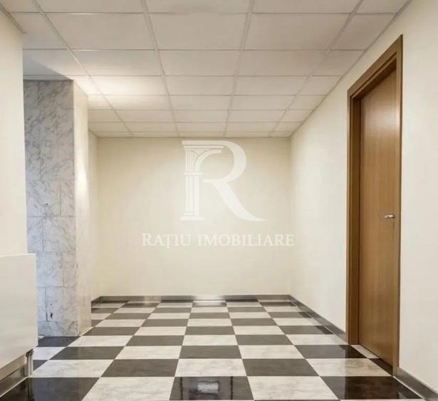 Spațiu comercial autorizat | 81 mp | Acces și vizibilitate