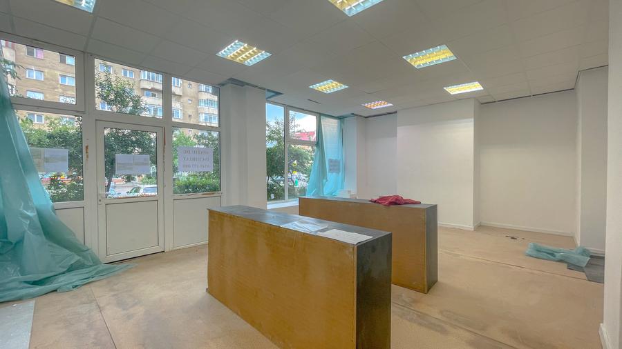 Spatiu comercial, 2 intrari, 82 mp, Noua