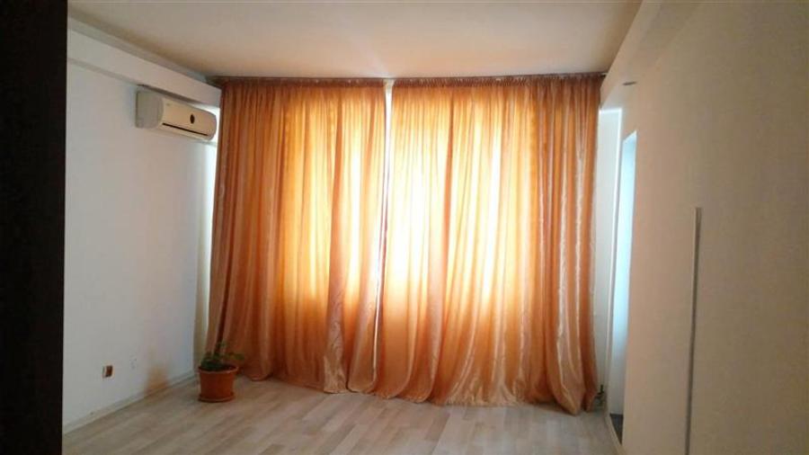 Apartament 2 camere etaj intermediar Calea Bucuresti